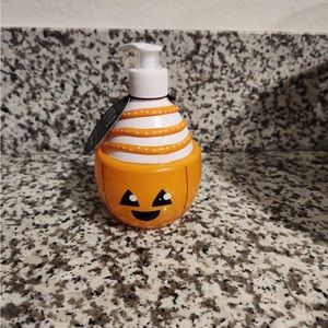 New Maison De Base Halloween Pumpkin Hand Soap Pump